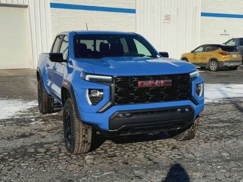 New 2026 GMC Canyon Elevation w/ Convenience Package image 3