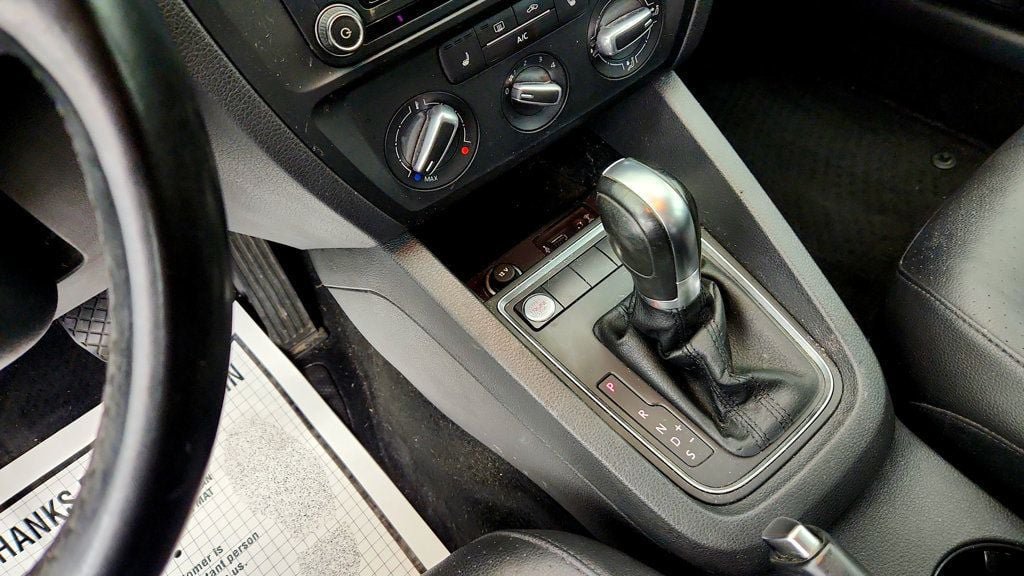 Used 2018 Volkswagen Jetta SE FWD image 17
