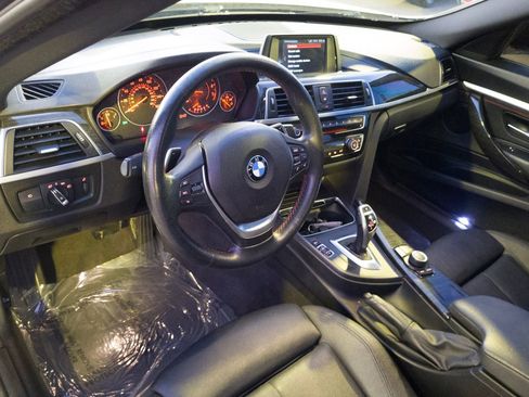 Used 2018 BMW 330i Gran Turismo xDrive 330 Gran Turismo i xDrive image 13