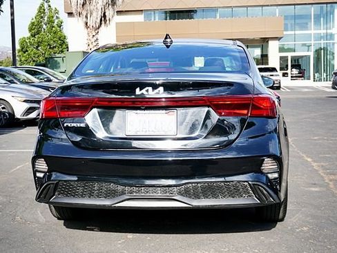Used 2023 Kia Forte LXS FWD image 9