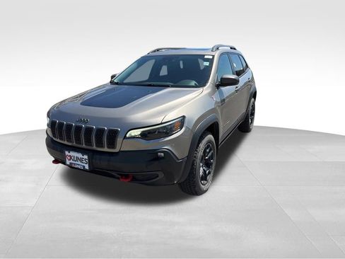 Used 2021 Jeep Cherokee Trailhawk AWD/4WD image 5