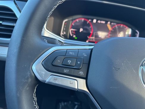 New 2026 Volkswagen Taos SEL AWD/4WD image 36