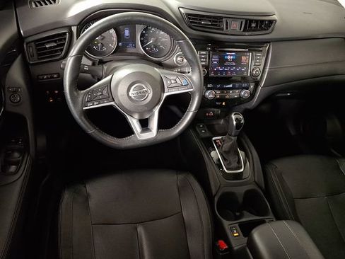 Used 2020 Nissan Rogue SL w/ Premium Package AWD/4WD image 2