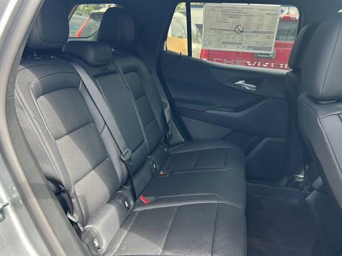 New 2026 Chevrolet Equinox LT AWD/4WD image 15