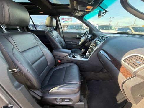 Used 2014 Ford Explorer Limited image 28