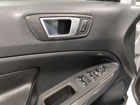 Used 2020 Ford EcoSport Titanium image 27