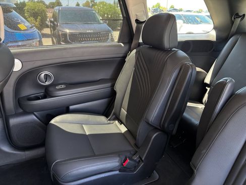 Used 2026 Hyundai Palisade SEL FWD image 42
