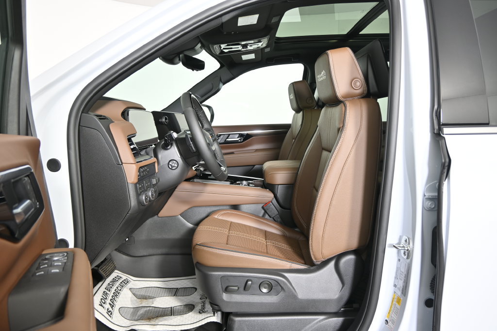New 2026 Chevrolet Tahoe High Country AWD/4WD image 22