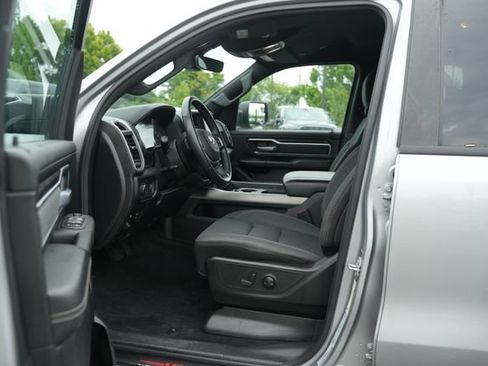 Used 2022 RAM 1500 Big Horn AWD/4WD image 12