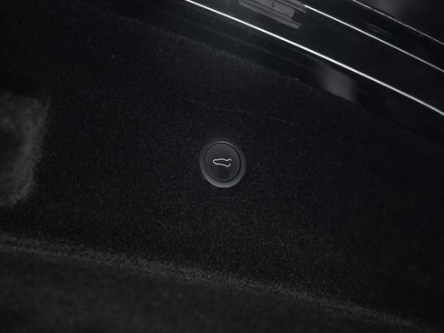 Used 2021 Tesla Model S Plaid image 75