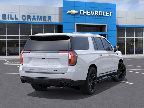 New 2026 GMC Yukon XL Denali Ultimate w/ LPO, Illumination Package AWD/4WD image 4
