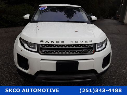 Used 2019 Land Rover Range Rover Evoque SE image 8