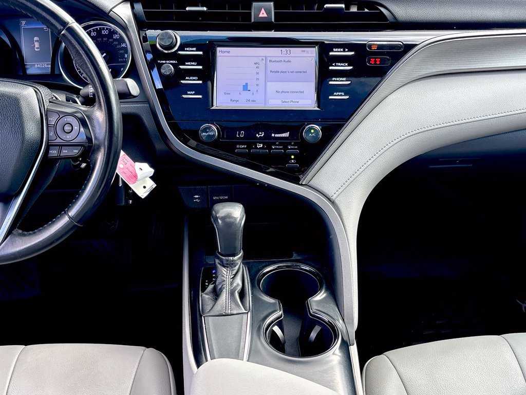 Used 2019 Toyota Camry SE w/ Carpet Mat Package FWD image 20