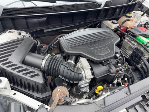 Used 2018 Cadillac XT5 Luxury w/ Driver Awareness Package image 52