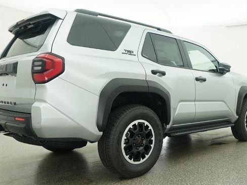 Certified 2026 Toyota 4Runner TRD Off-Road Premium AWD/4WD image 25