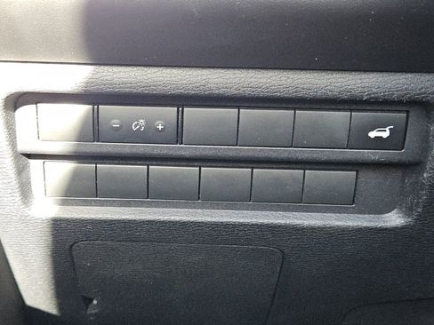 Used 2024 Mitsubishi Outlander SE image 24