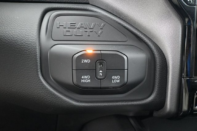 New 2026 RAM 3500 Laramie AWD/4WD image 27