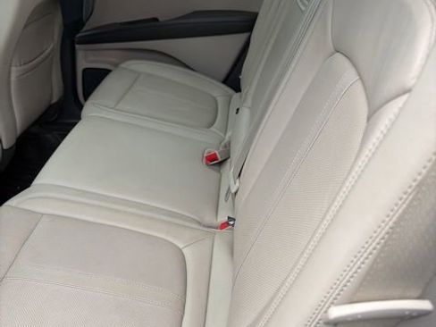 Used 2019 Lincoln Nautilus Reserve image 14