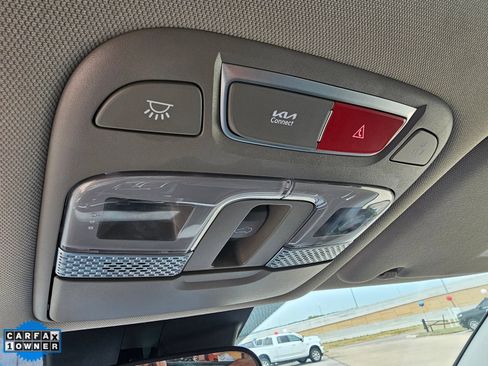 Used 2025 Kia Telluride S AWD/4WD image 29