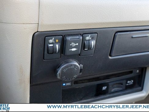 Used 2019 Toyota Sienna XLE Premium image 24