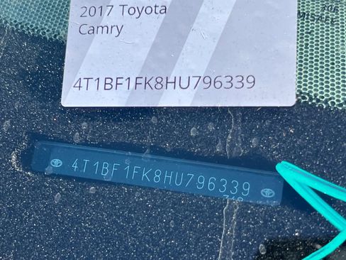 Used 2017 Toyota Camry SE image 23