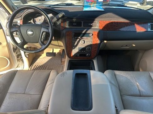 Used 2007 Chevrolet Avalanche LT w/ LT Preferred Equipment Group image 5