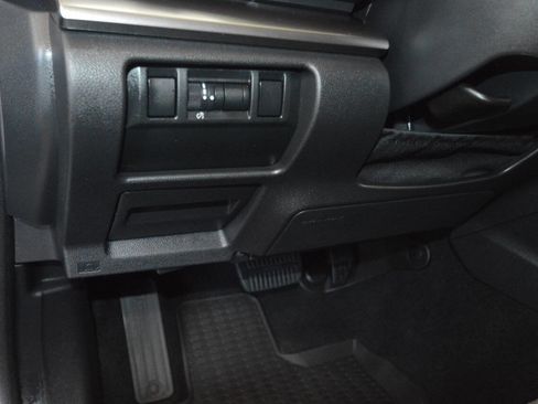 Used 2024 Subaru Impreza 2.0i image 19