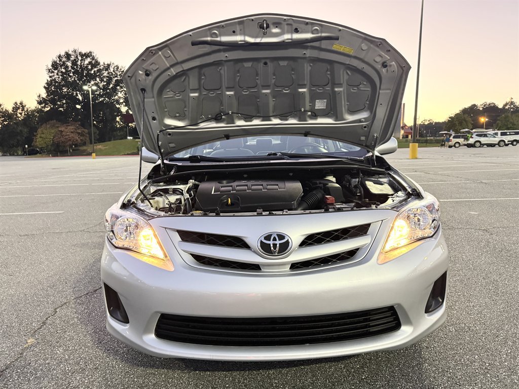 Used 2012 Toyota Corolla LE FWD image 41