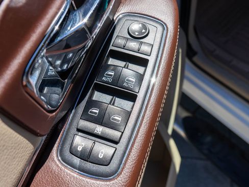 Used 2017 RAM 2500 Laramie AWD/4WD image 16