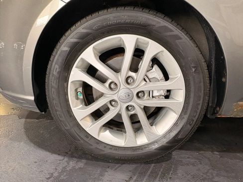 Used 2012 Kia Forte EX FWD image 30