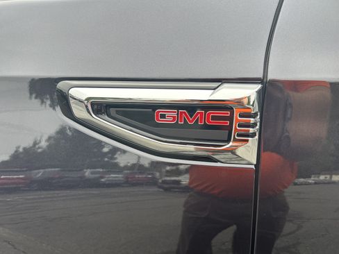 New 2026 GMC Yukon XL Elevation w/ Elevation Premium Package AWD/4WD image 3