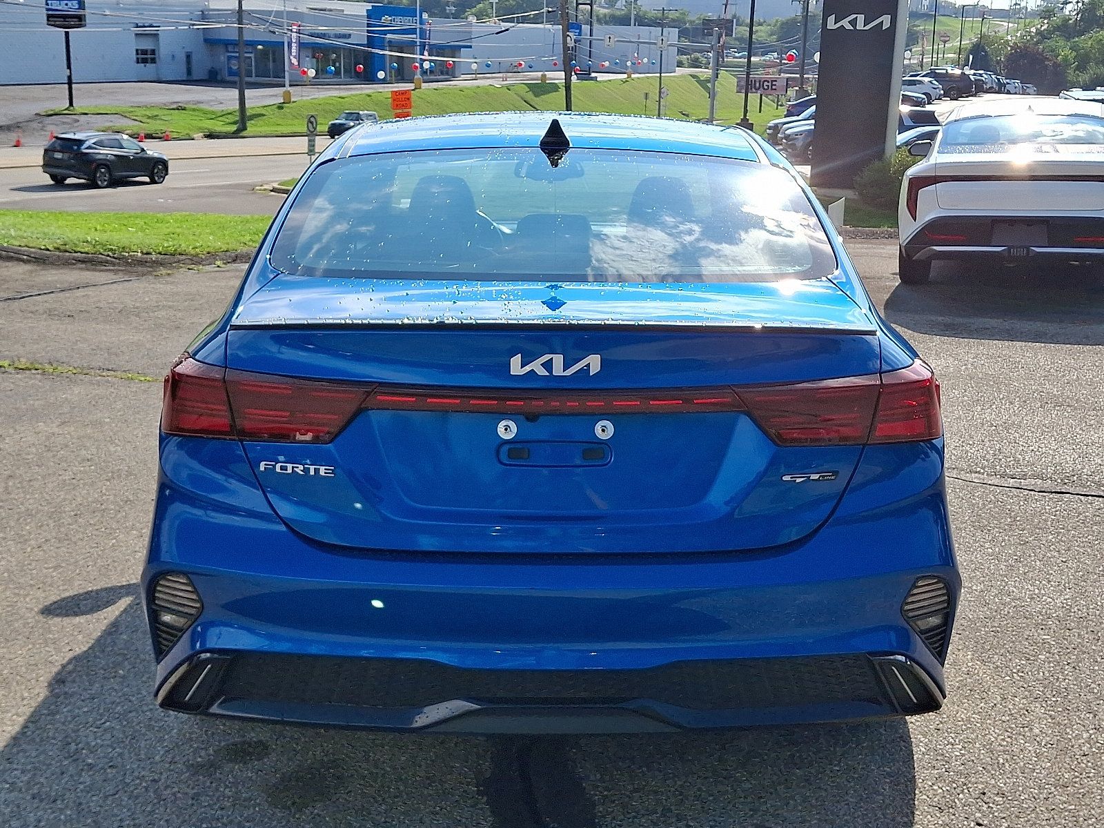 Used 2023 Kia Forte GT-Line FWD image 5