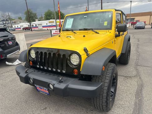 Used 2011 Jeep Wrangler Sport AWD/4WD image 2