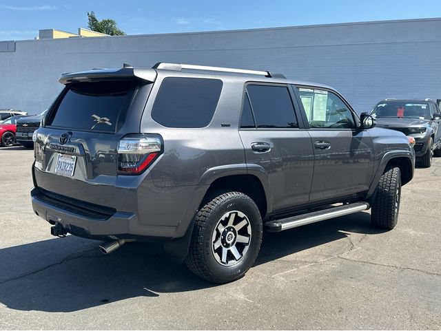 Used 2022 Toyota 4Runner SR5 Premium w/ Moonroof Package RWD image 11