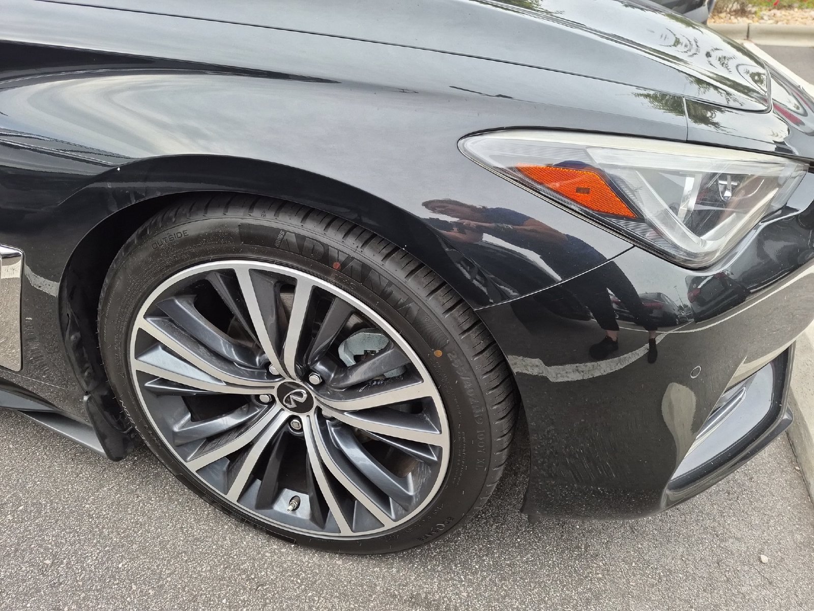 Used 2022 INFINITI Q60 3.0t Luxe w/ Cargo Package RWD image 8