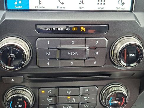 Used 2018 Ford F150 Raptor w/ Equipment Group 802A Luxury image 28