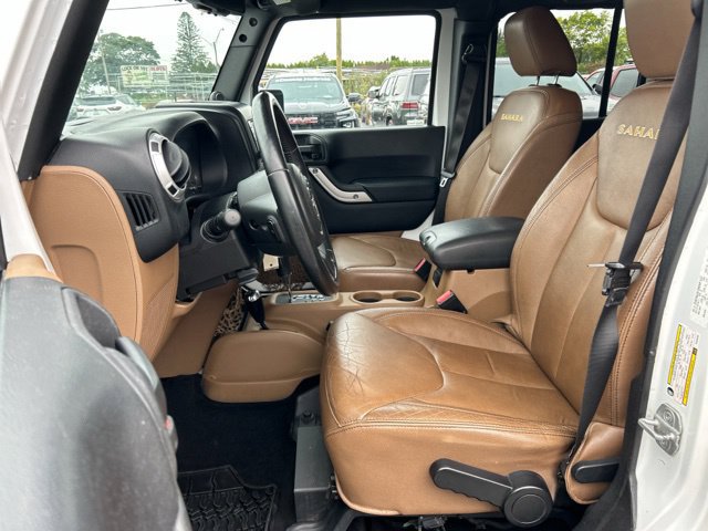 Used 2013 Jeep Wrangler Unlimited Sahara w/ Connectivity Group AWD/4WD image 24