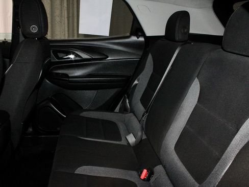 Used 2025 Chevrolet TrailBlazer LT FWD image 21