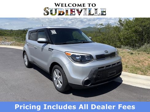 Used 2016 Kia Soul FWD image 1