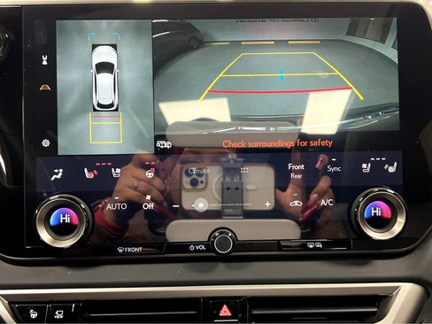 New 2026 Lexus RX 450h AWD image 16