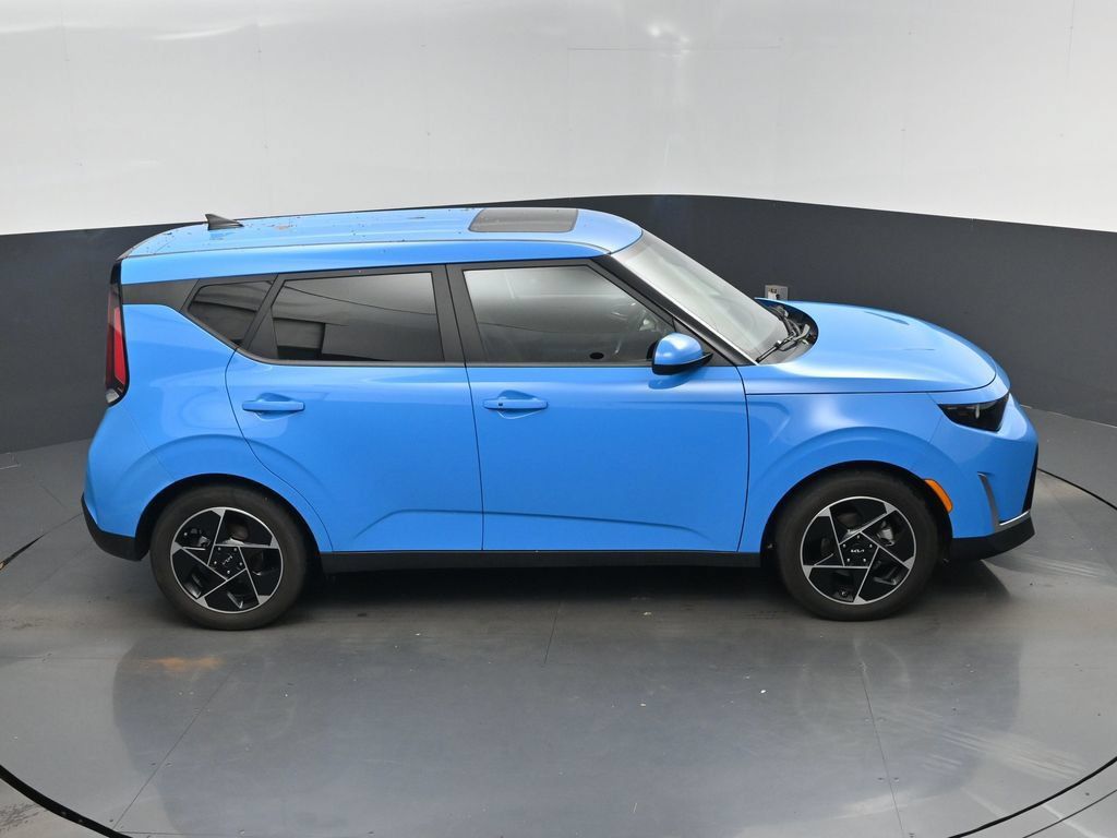 Used 2023 Kia Soul EX FWD image 13