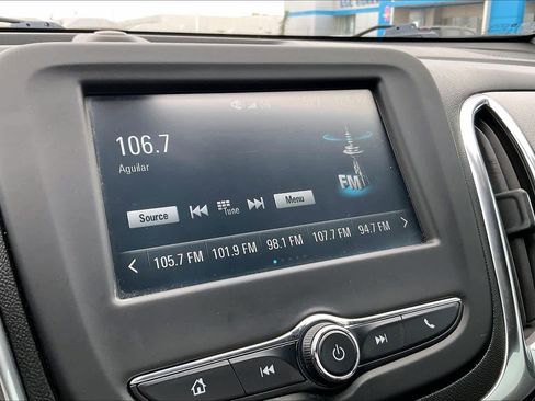 Used 2018 Chevrolet Equinox LT FWD image 33