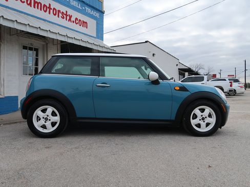 Used 2008 MINI Cooper Hardtop image 4