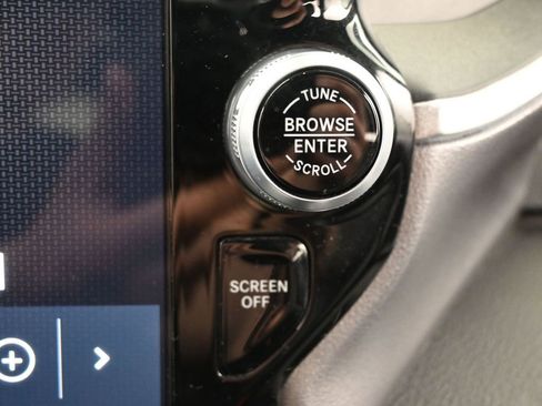 Used 2023 RAM 1500 Laramie image 28