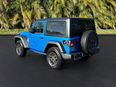 Used 2024 Jeep Wrangler Sport S image 7
