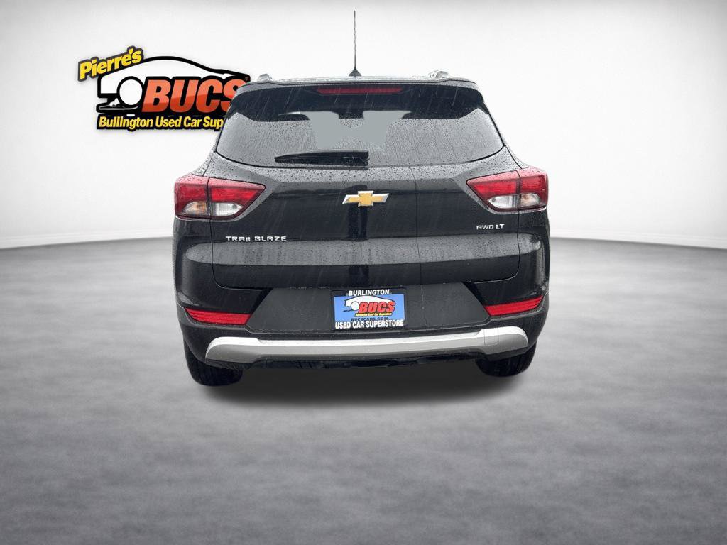 Used 2025 Chevrolet TrailBlazer LT AWD/4WD image 4