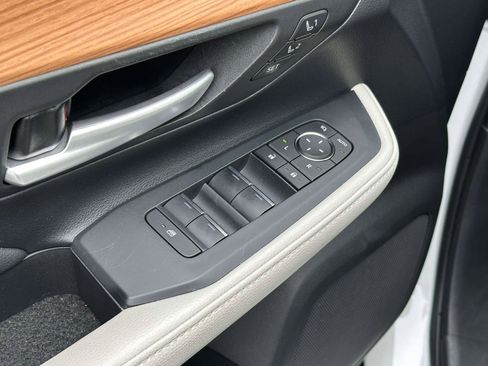 Used 2024 Toyota Grand Highlander AWD image 16