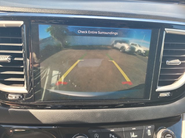 Used 2023 Chrysler Pacifica Touring-L FWD image 21