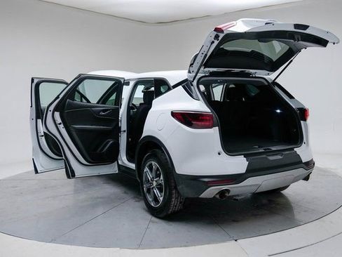 Used 2025 Chevrolet Blazer LT image 18