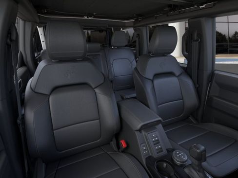 New 2026 Ford Bronco Badlands AWD/4WD image 10